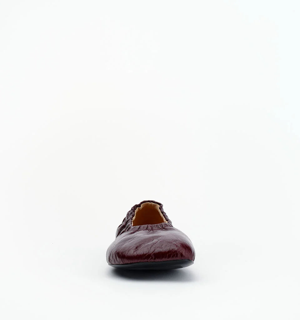Alias Mae Theresa Square-Toe Ballet Flats Burgundy Oily Crinkle Leather
