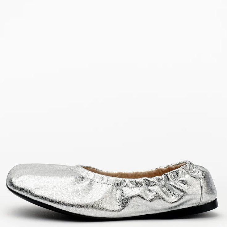 Alias Mae Theresa Square-Toe Ballet Flats Silver Crinkle Leather