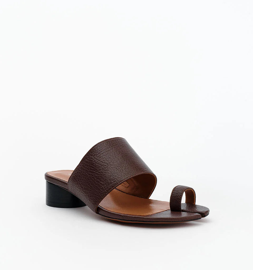 Alias Mae Toni Tabi Sandals Choc Tumble Leather