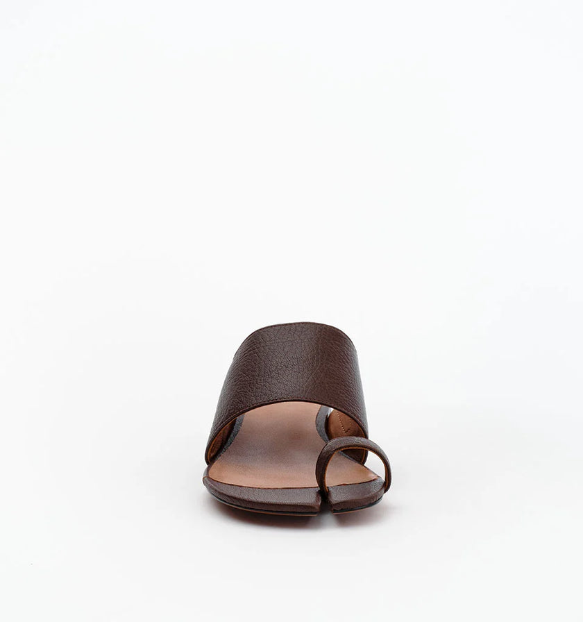 Alias Mae Toni Tabi Sandals Choc Tumble Leather