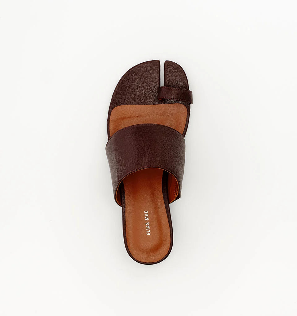 Alias Mae Toni Tabi Sandals Choc Tumble Leather