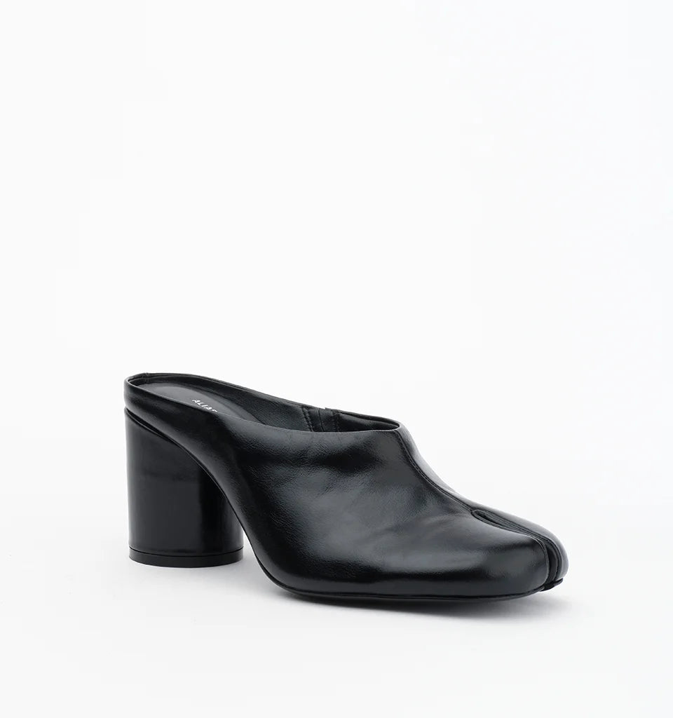 Alias Mae Zola Tabi Mules Black Oily Crinkle Leather