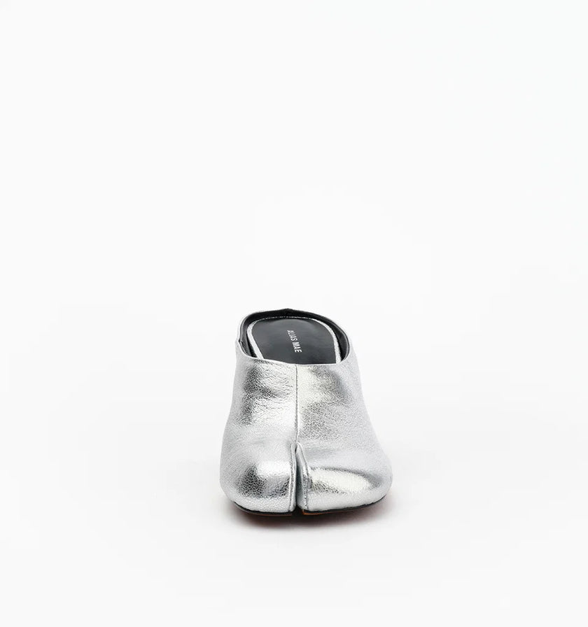 Alias Mae Zola Tabi Mules Silver Crinkle Leather