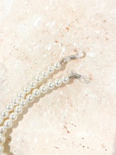 Load image into Gallery viewer, Angels Whisper Pearl Glasses Chain
