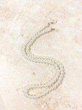 Load image into Gallery viewer, Angels Whisper Pearl Glasses Chain
