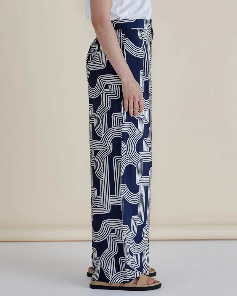 Betty Basics Zander Pant Navy Geo