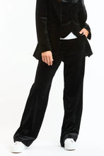 Load image into Gallery viewer, Italian Star Jets Velvet Pant Black
