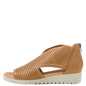 Django & Juliette Mutan Dark Tan/ Almond Sole Leather
