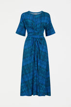 Load image into Gallery viewer, Elk Kihte Tshirt Dress Mikko Print
