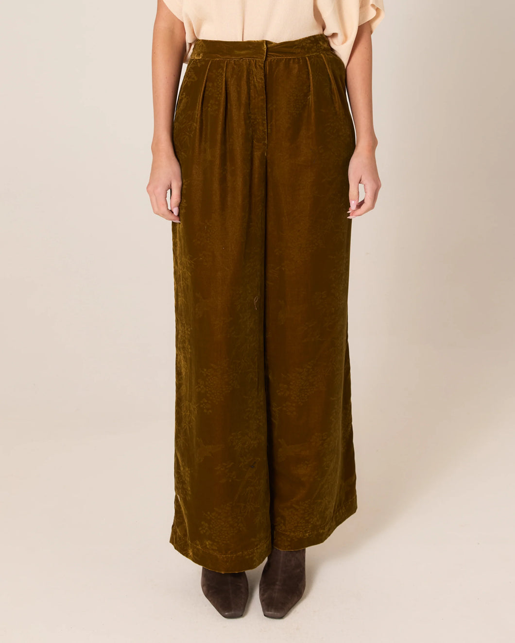 Fate + Becker Intricate Pant Gold
