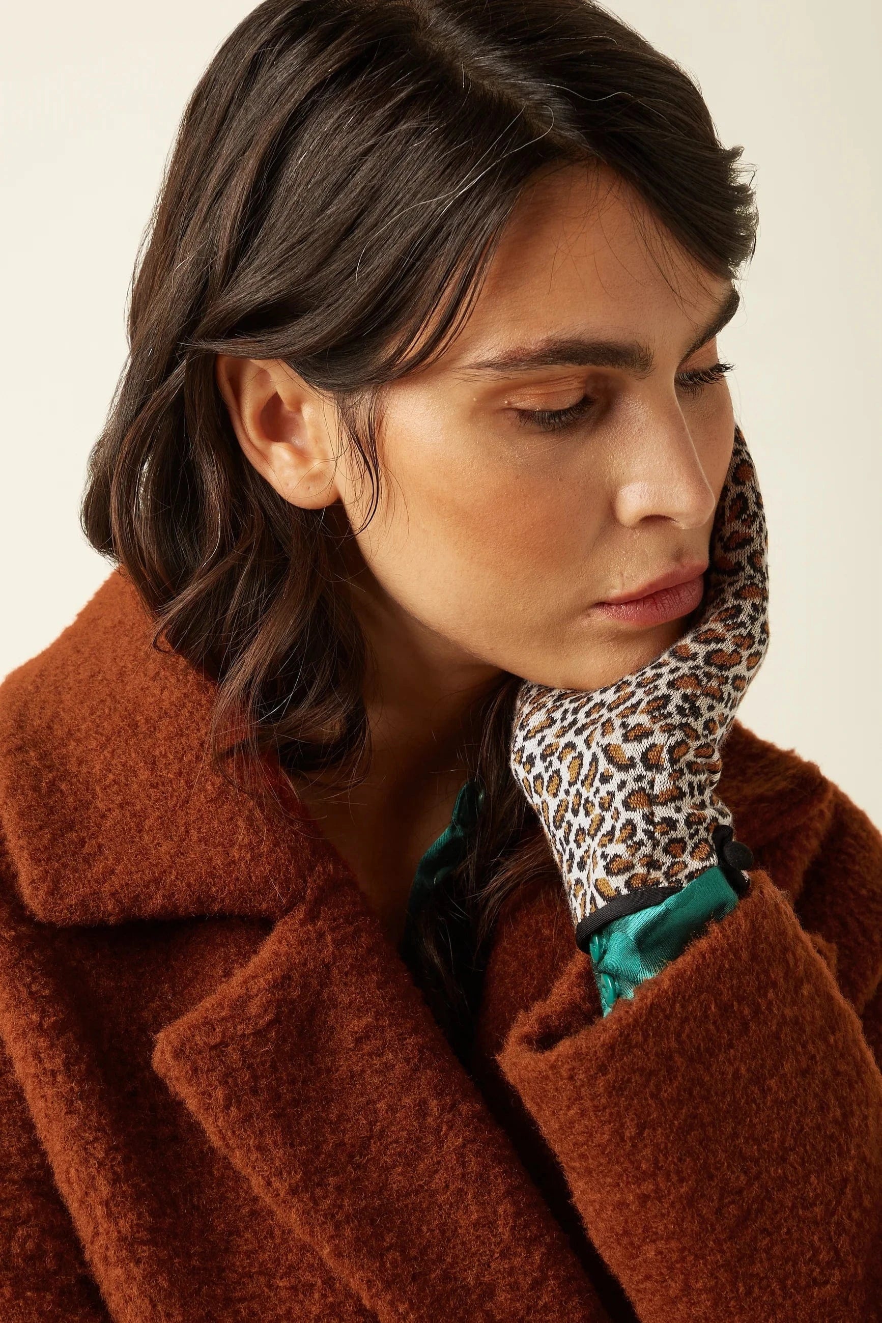 King Louie Africa Glove Pebble
