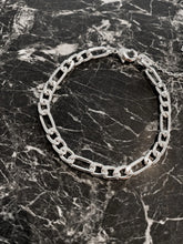 Load image into Gallery viewer, Lustre &amp; Sage Figaro Chain Silver Plated Bracelet
