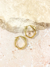 Load image into Gallery viewer, Lustre &amp; Sage Wavy Textured 18K Gold Plated Earrings
