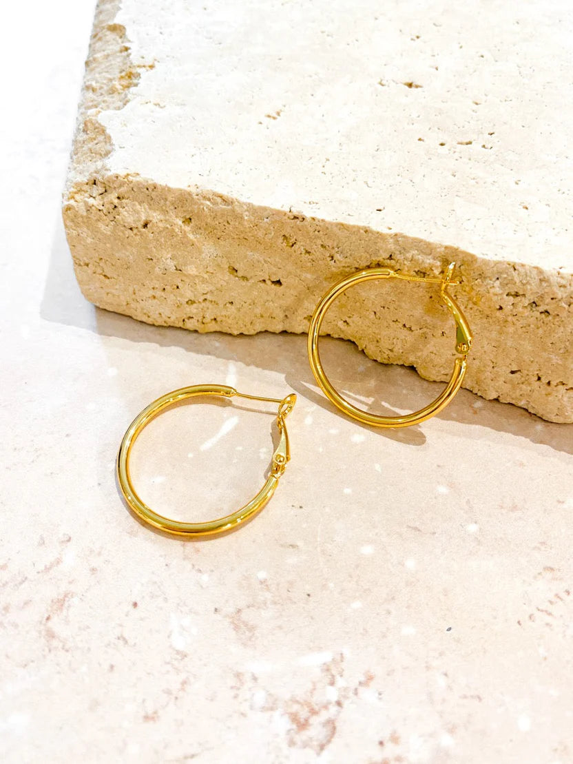Lustre & Sage Classic 30mm 18k Gold Plated Hoops