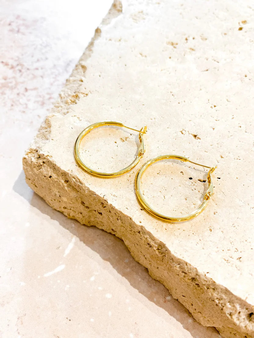 Lustre & Sage Classic 30mm 18k Gold Plated Hoops