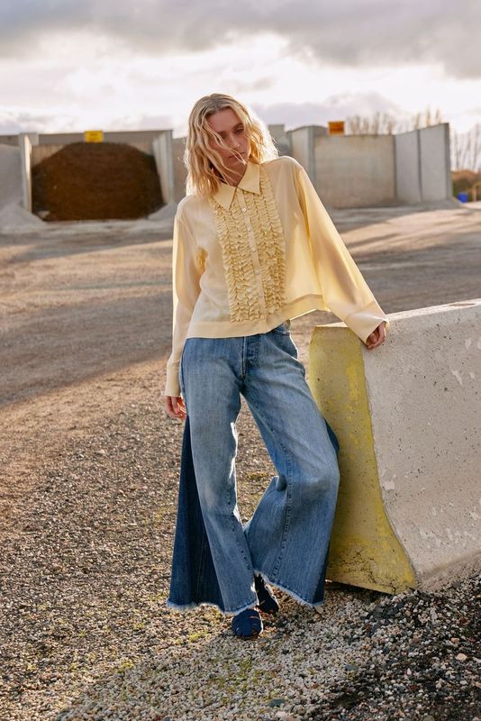 M. A. Dainty Fedora Jeans Vintage Wash