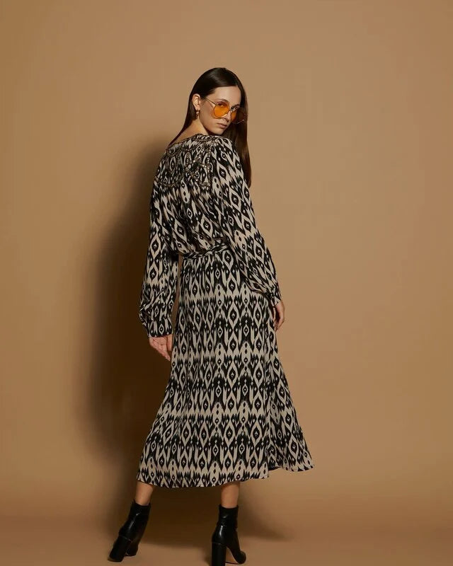 MEISÏE Embroidered Ikat Print Dress Black
