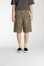 Load image into Gallery viewer, Stan Ray Big Job Short Leopard Camo
