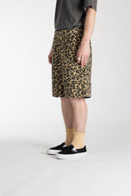 Load image into Gallery viewer, Stan Ray Big Job Short Leopard Camo
