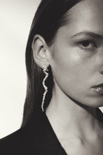 Load image into Gallery viewer, MH Jewellery Studio Rise Earrings Gold

