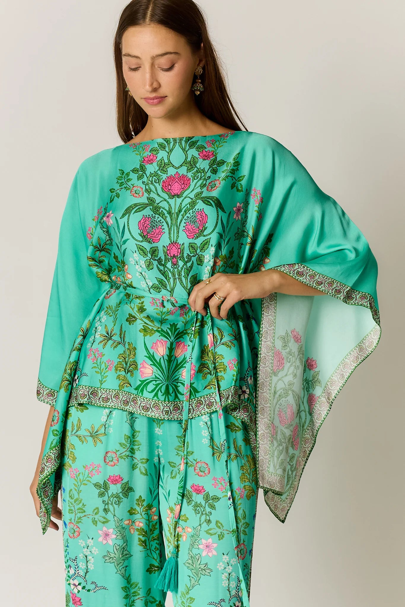 Rubyyaya Tatiana Poncho Green
