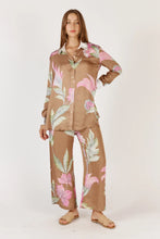 Load image into Gallery viewer, Rubyyaya Ubud Shirt Mocha
