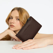 Load image into Gallery viewer, Status Anxiety Avoiding Things Wallet Cocoa
