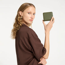 Load image into Gallery viewer, Status Anxiety Sense Of Wonder Wallet Khaki
