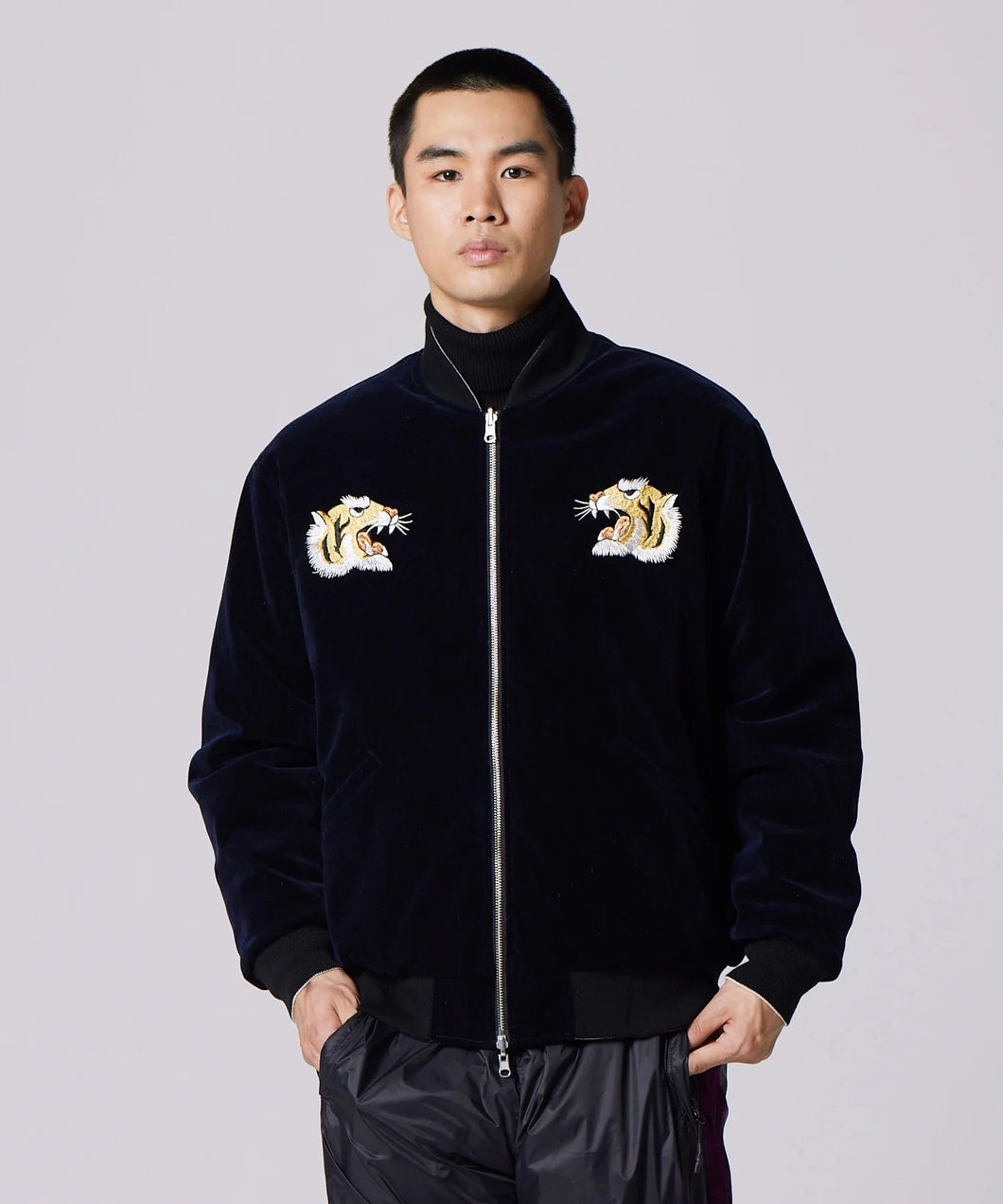 Taion Reversible Skajan Down Jacket Black X Navy
