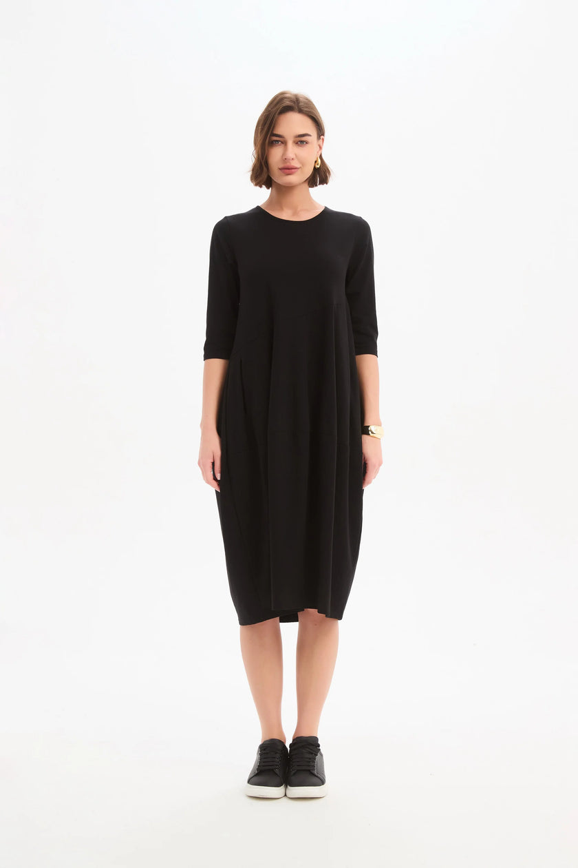 Tirelli Diagonal Seam Winter Dress Black