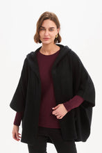 Load image into Gallery viewer, Tirelli Magnetic Closure Cardigan Black
