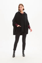 Load image into Gallery viewer, Tirelli Magnetic Closure Cardigan Black
