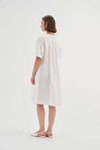 Load image into Gallery viewer, Tirelli Bishop Sleeve Shirring Dress White
