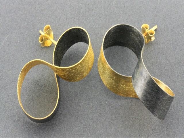 Makers & Providers Infinity Ribbon Stud Earrings