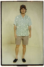 Load image into Gallery viewer, Brixton Bunker Slub S/S Woven Whitecap/Chinois Green
