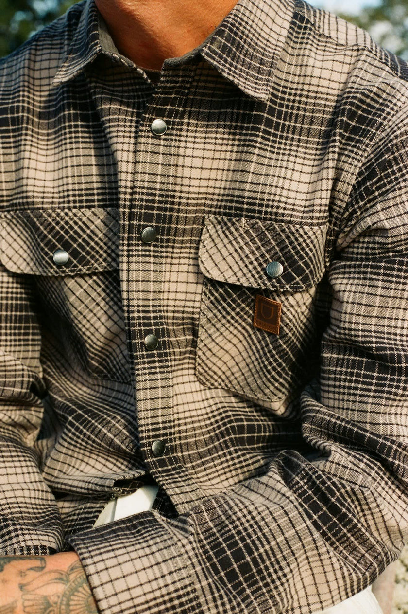 Brixton Builders Bowery Stretch LS Flannel Black/Cinder Grey