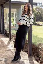 Load image into Gallery viewer, Jump Cotton Knit Rib Skirt Black
