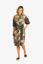 Load image into Gallery viewer, Ping Pong Sahara Spliced Button Dress Sahara Print
