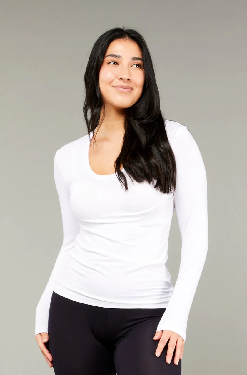 Tani Regular Scoop L/S Tee 79350 White