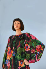 Load image into Gallery viewer, Farm Rio Blooming Garden Black Blouse
