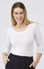 Load image into Gallery viewer, Tani Scoop 3/4 Sleeve Tee 79245 White
