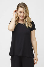 Load image into Gallery viewer, Tani Swing Tee 79375 Black
