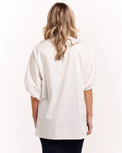 Load image into Gallery viewer, Betty Basics Dolce Dolman Shirt White
