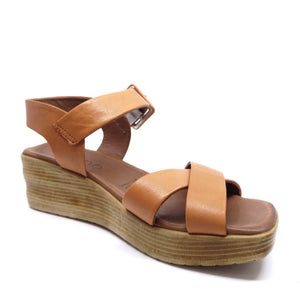 Bueno Imogen Coconut Leather