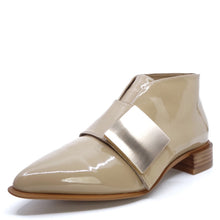 Load image into Gallery viewer, Django &amp; Juliette Essy Camel Patent Leather

