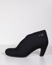 Load image into Gallery viewer, United Nude Fold Mid Black Mesh
