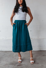 Load image into Gallery viewer, MGSC Divine Pants Quetzal Green
