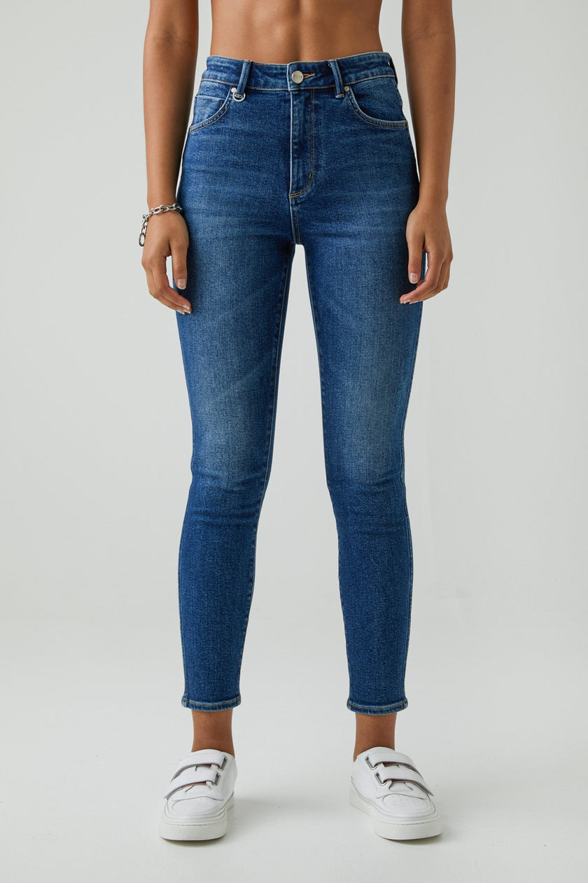 Neuw Denim Marilyn Skinny Zero Tornado