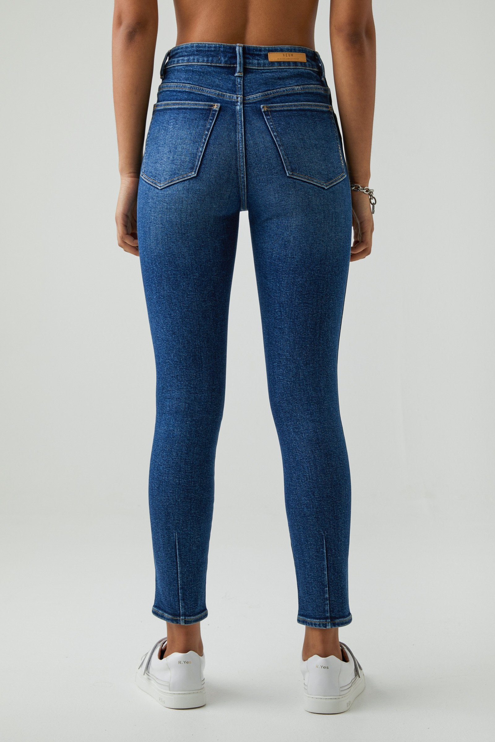 Neuw Denim Marilyn Skinny Zero Tornado