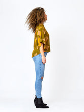 Load image into Gallery viewer, Totem SF1606 Blouse Bardot Olive
